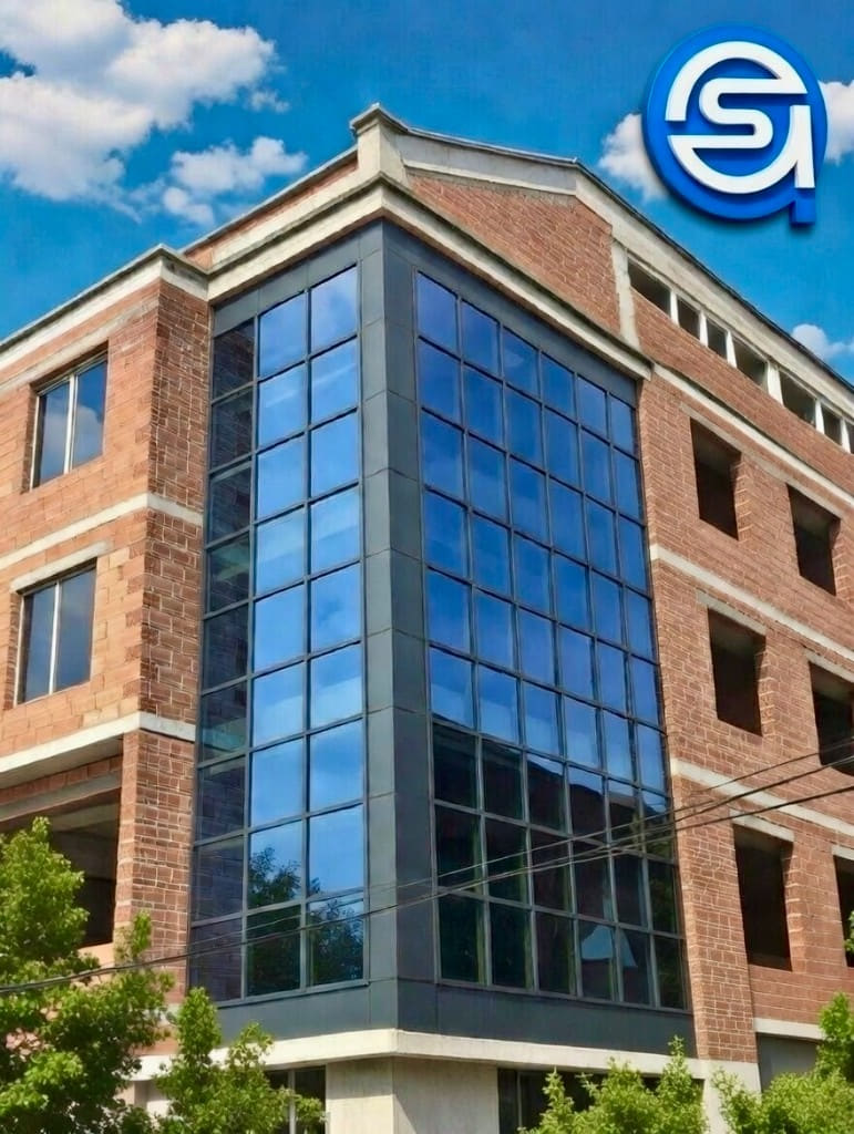 Fasadë gjysmë-strukturale me profile alumini – ALUSET